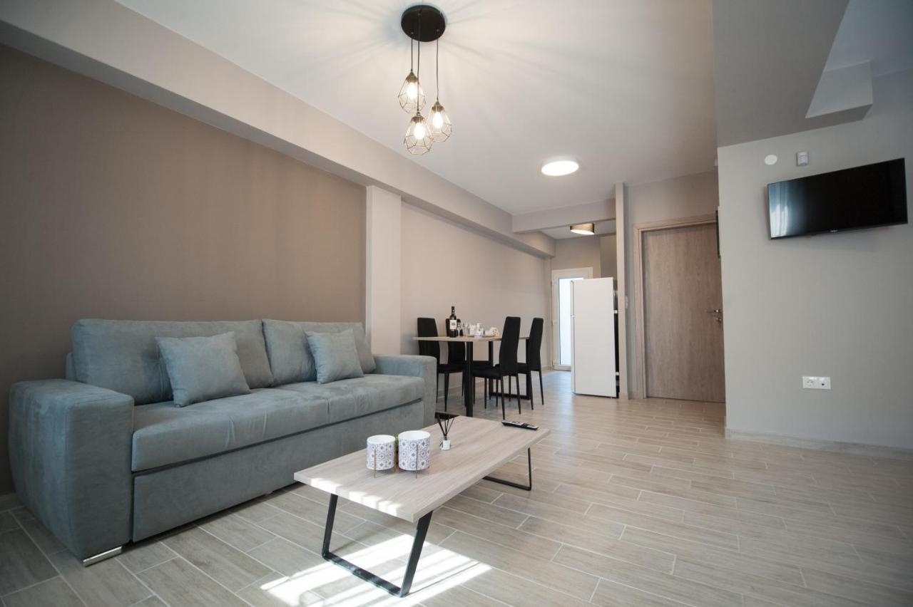 Niki'S Apartments Peraia  Екстер'єр фото