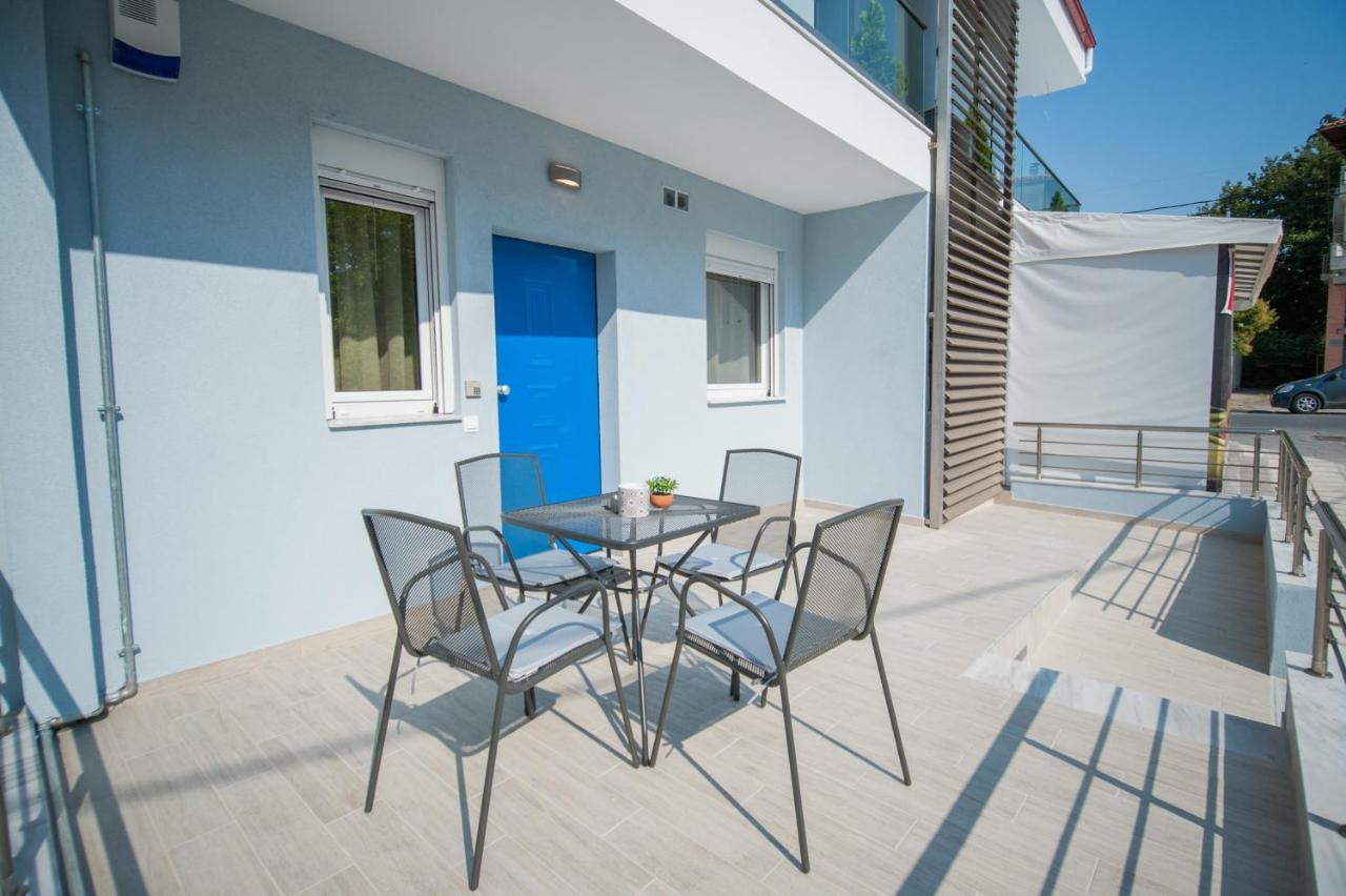 Niki'S Apartments Peraia  Екстер'єр фото